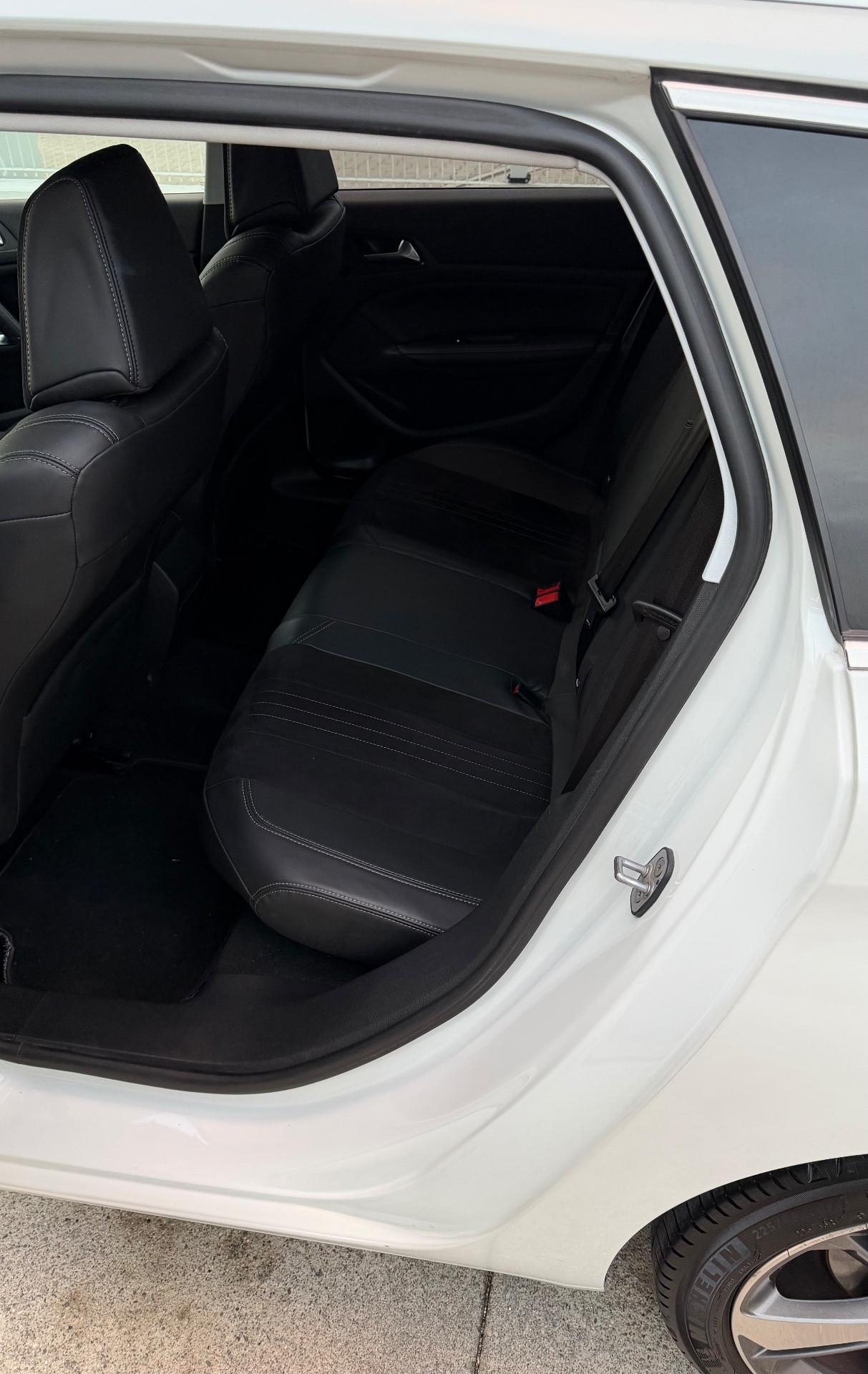 Peugeot 308 BlueHDi 150 S&S SW Allure