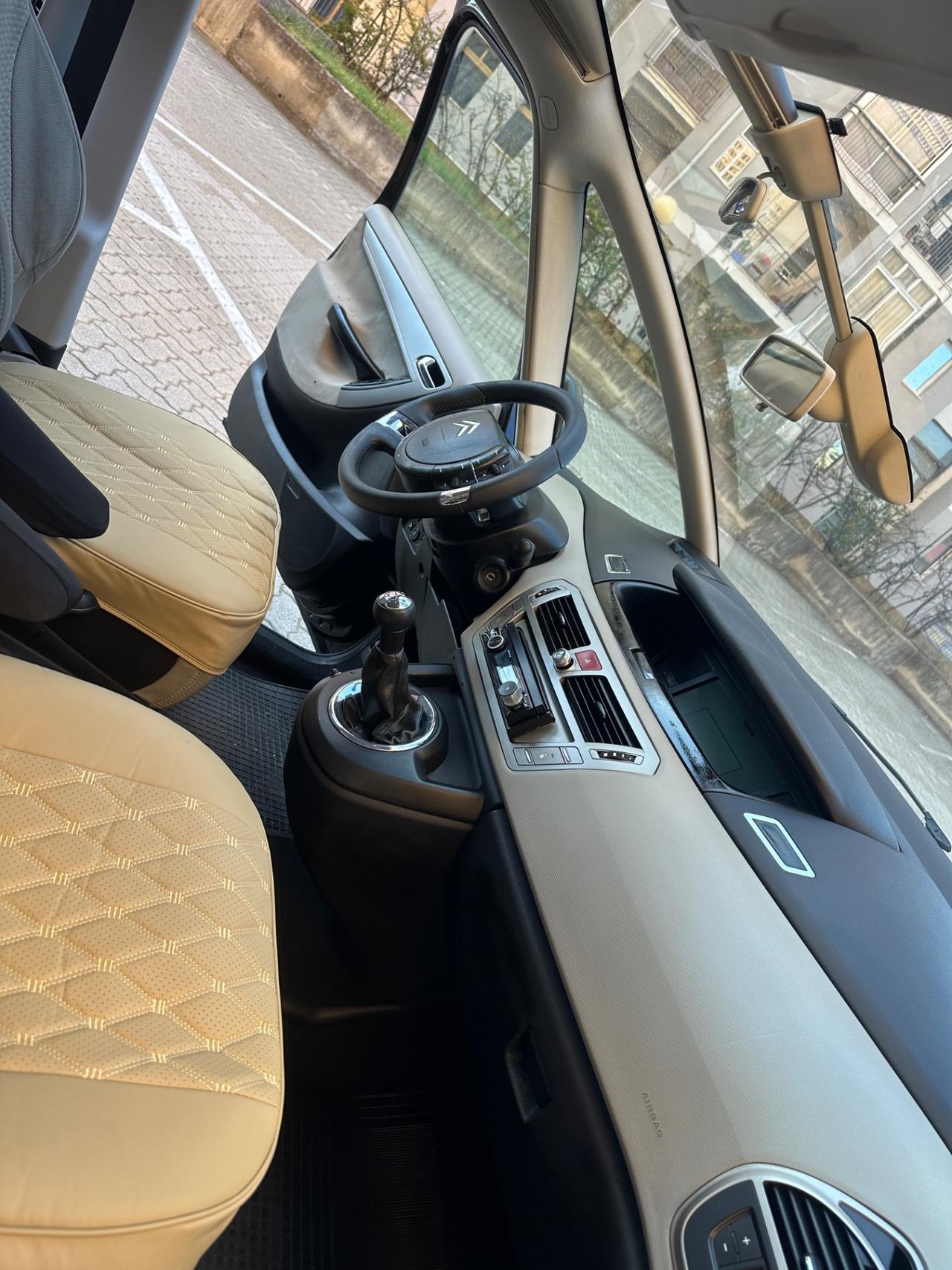 Citroen C4 1.4 16V VTR