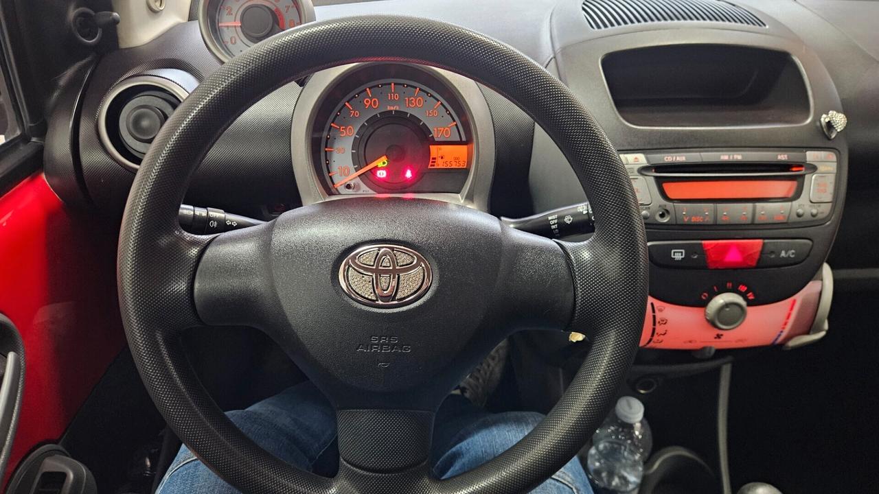 Toyota Aygo 1.0 12V VVT-i 5 porte Sol