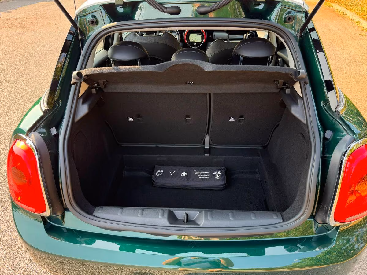 MINI 1.5 COOPER D BOSTON SEVEN 5 Porte; Tetto Panoramico e Apribile Elettricamente;
