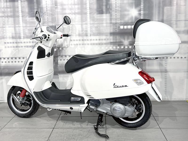 Vespa GTS 300 I.E. Super