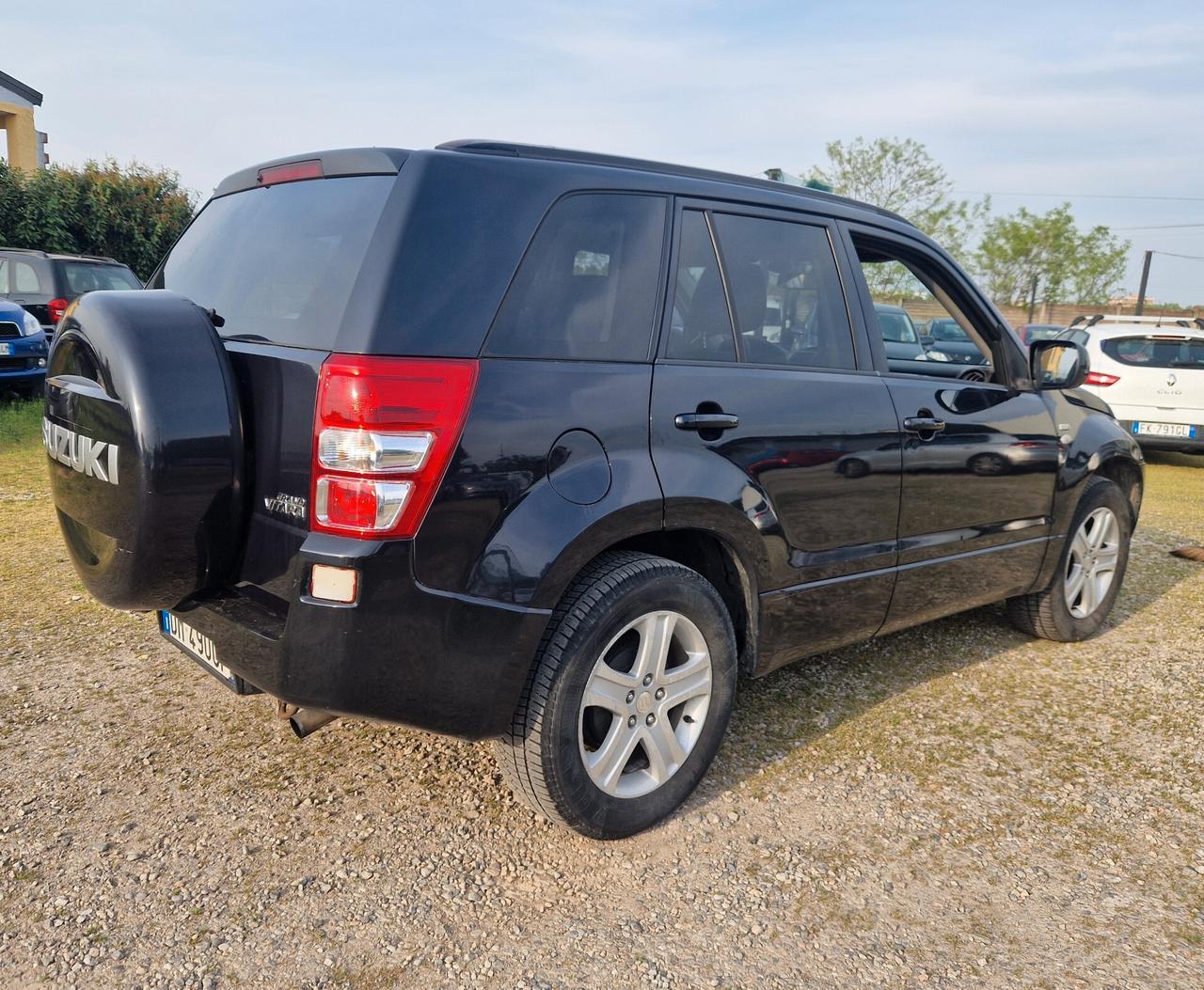 Suzuki Grand Vitara 1.9 DDiS 5 porte