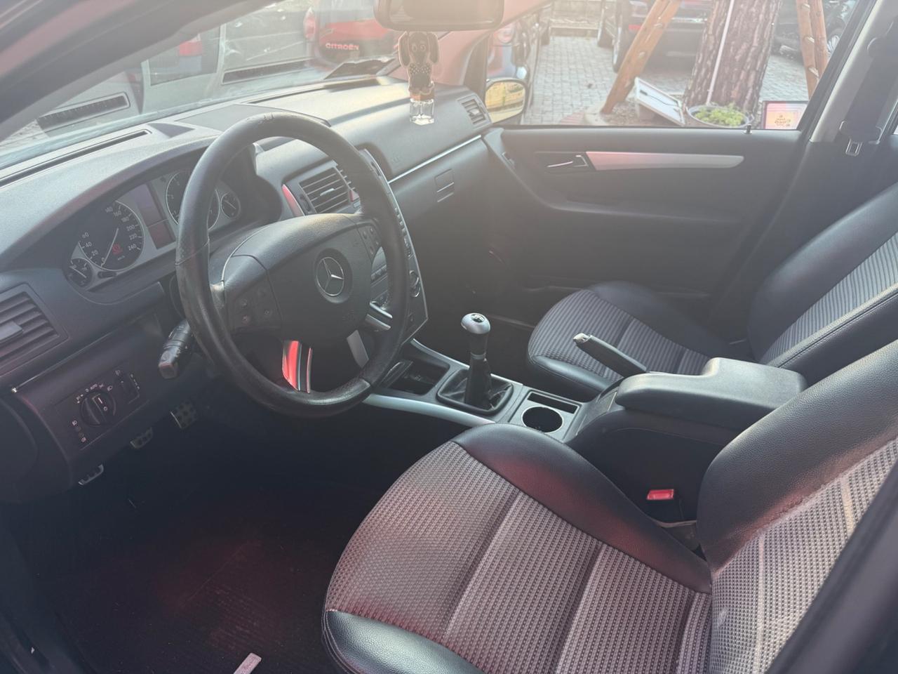 Mercedes-benz B 170 BENZINA 100.000KM - NEOPATENTATI