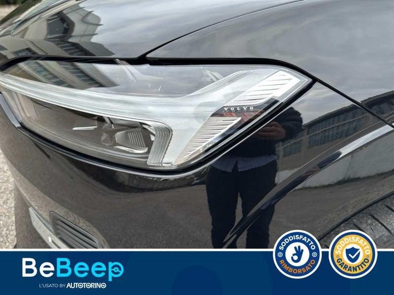 Volvo XC60 2.0 B4 MOMENTUM PRO AWD AUTO