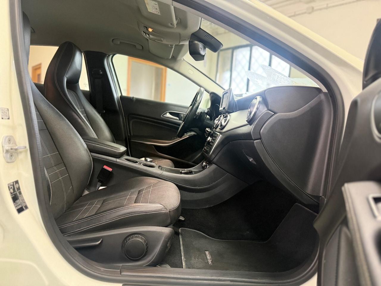 Mercedes-benz GLA 200 Automatic Premium