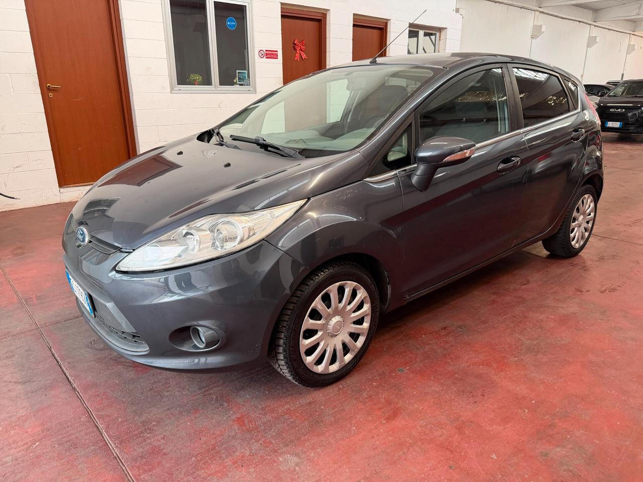 Ford Fiesta 1.4 5p BZ-GPL TITANIUM