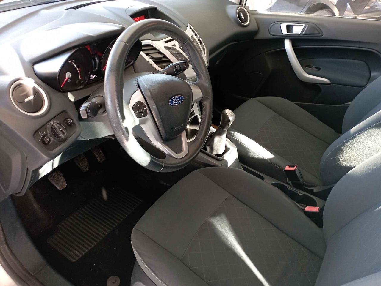 Ford Fiesta Ikon 1.2 60CV 5 porte