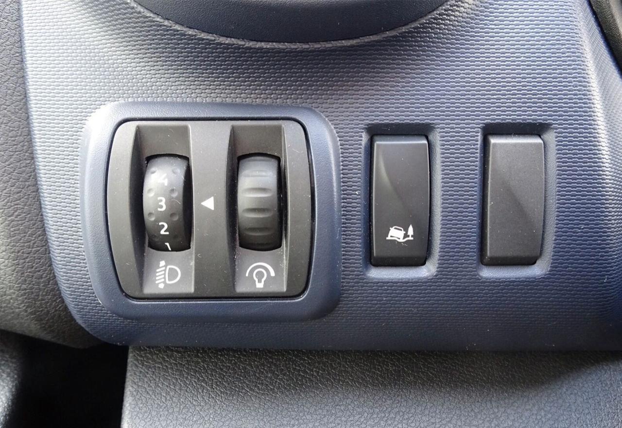 Opel Vivaro Combi 8 posti