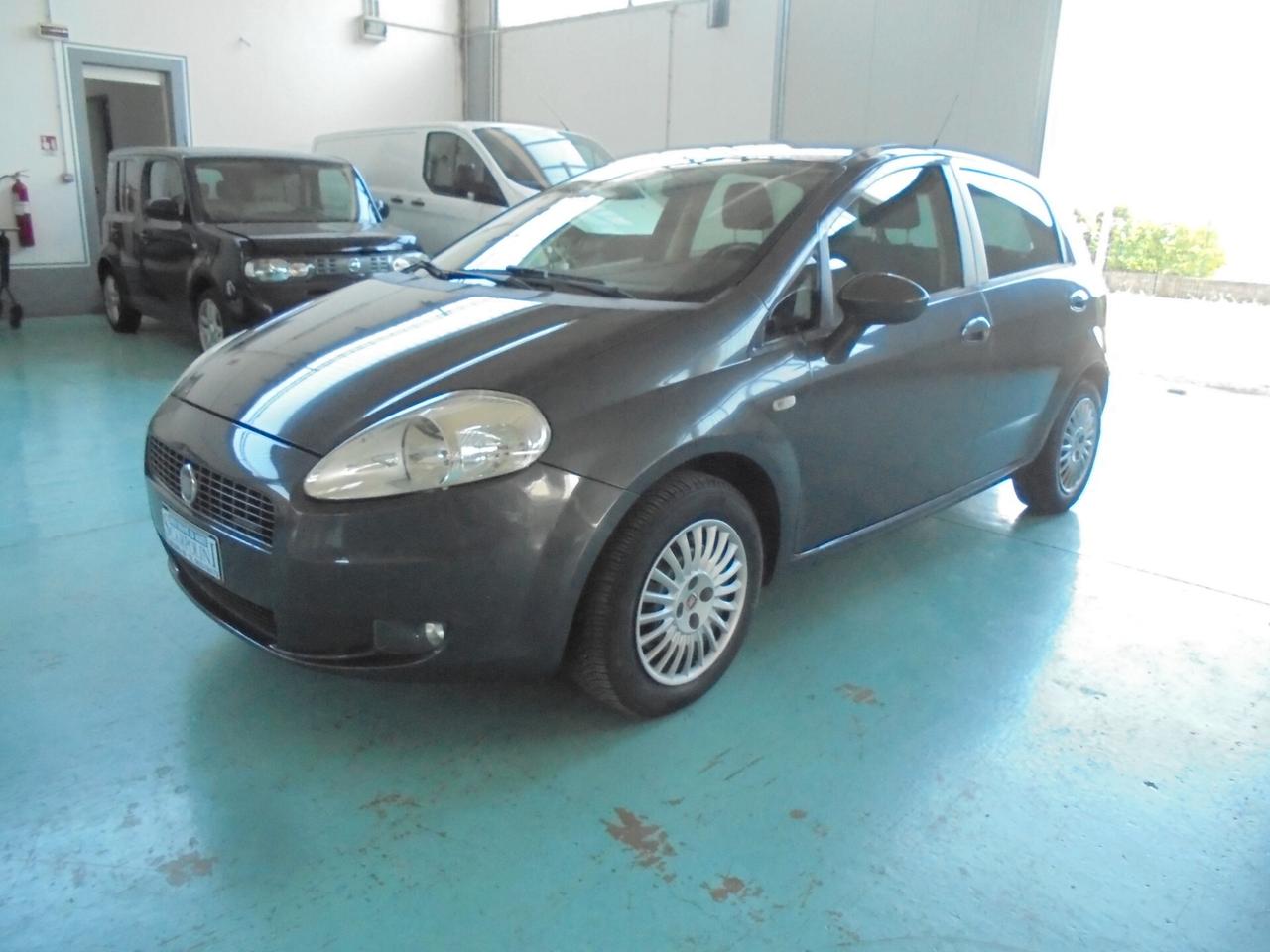 Fiat Grande Punto 1.3 MJT 75 CV 5 porte Active NEOPATENTATI