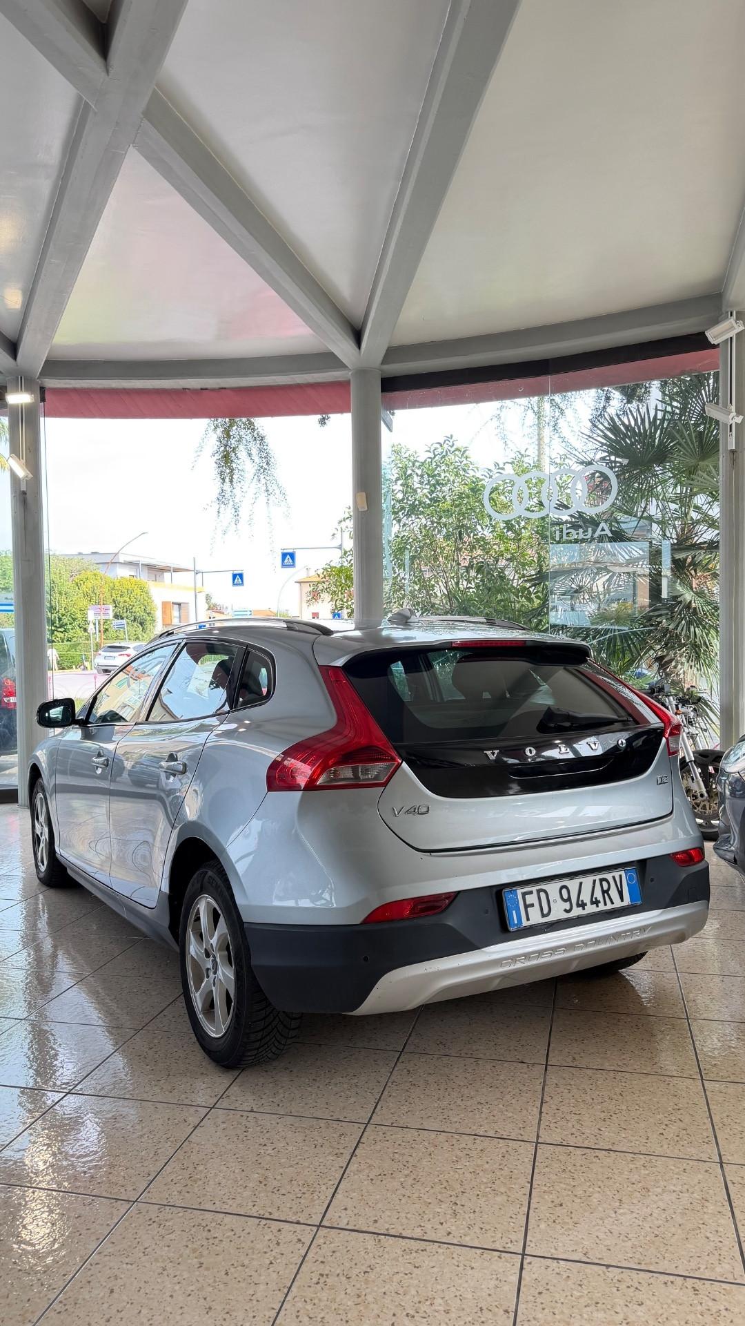 Volvo V40 Cross Country D2 Momentum