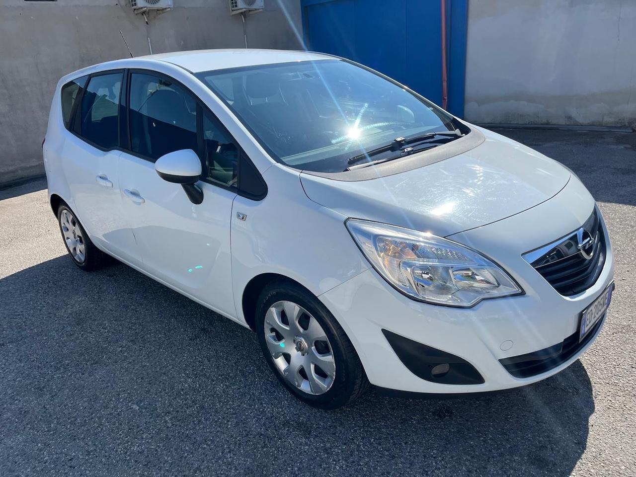 Opel meriva-1.4 benz/100 cv-Full-2011