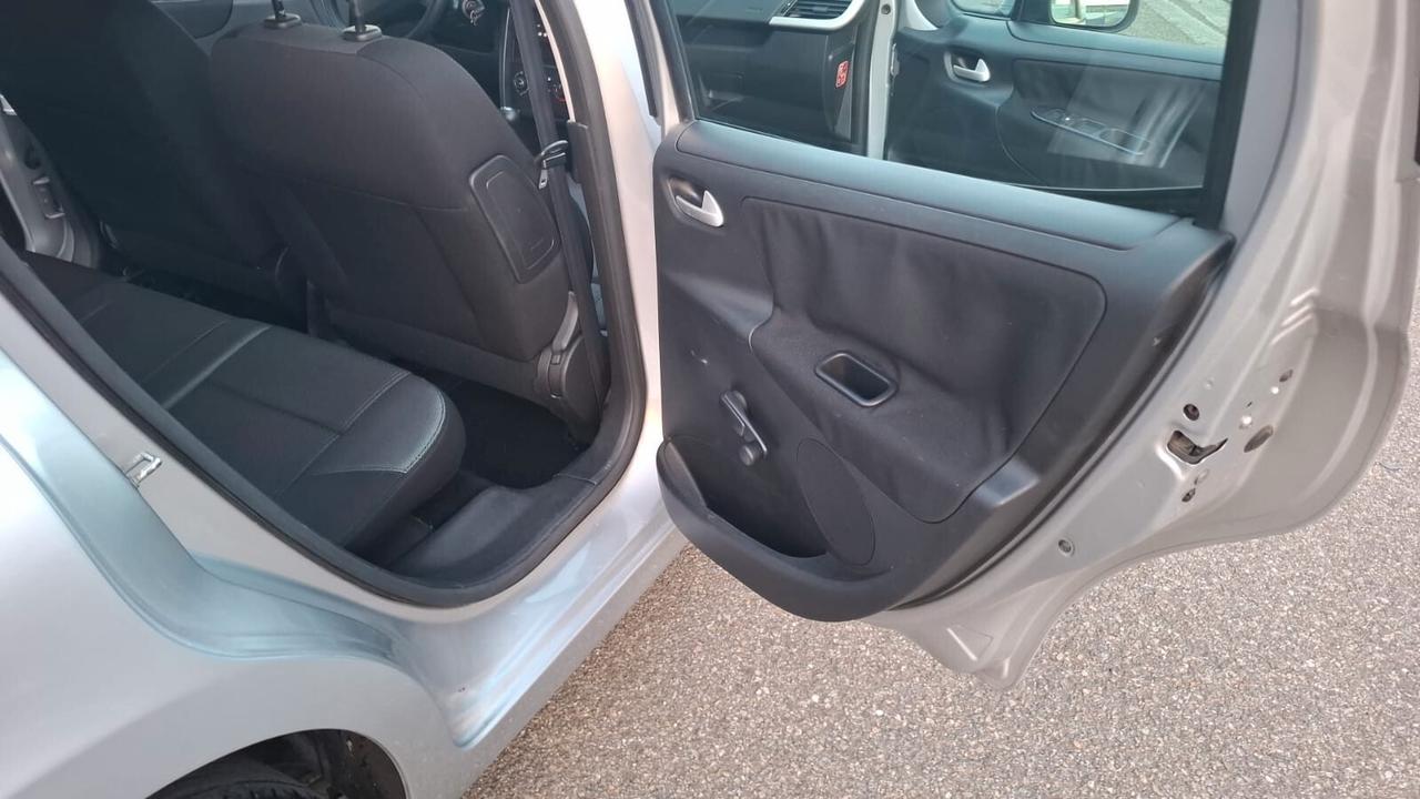 Peugeot 207 1.4 SW SOLAMENTE 65.000 KM