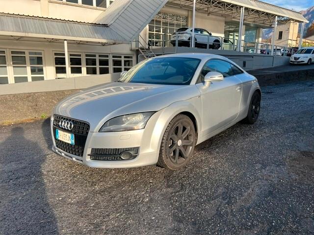 Audi TT Coupé 3.2 V6 quattro