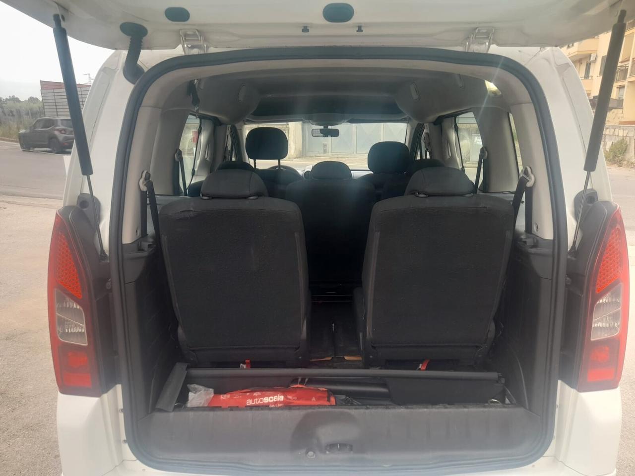 Peugeot Partner 1.6cc diesel 7 posti con garanzia-2014