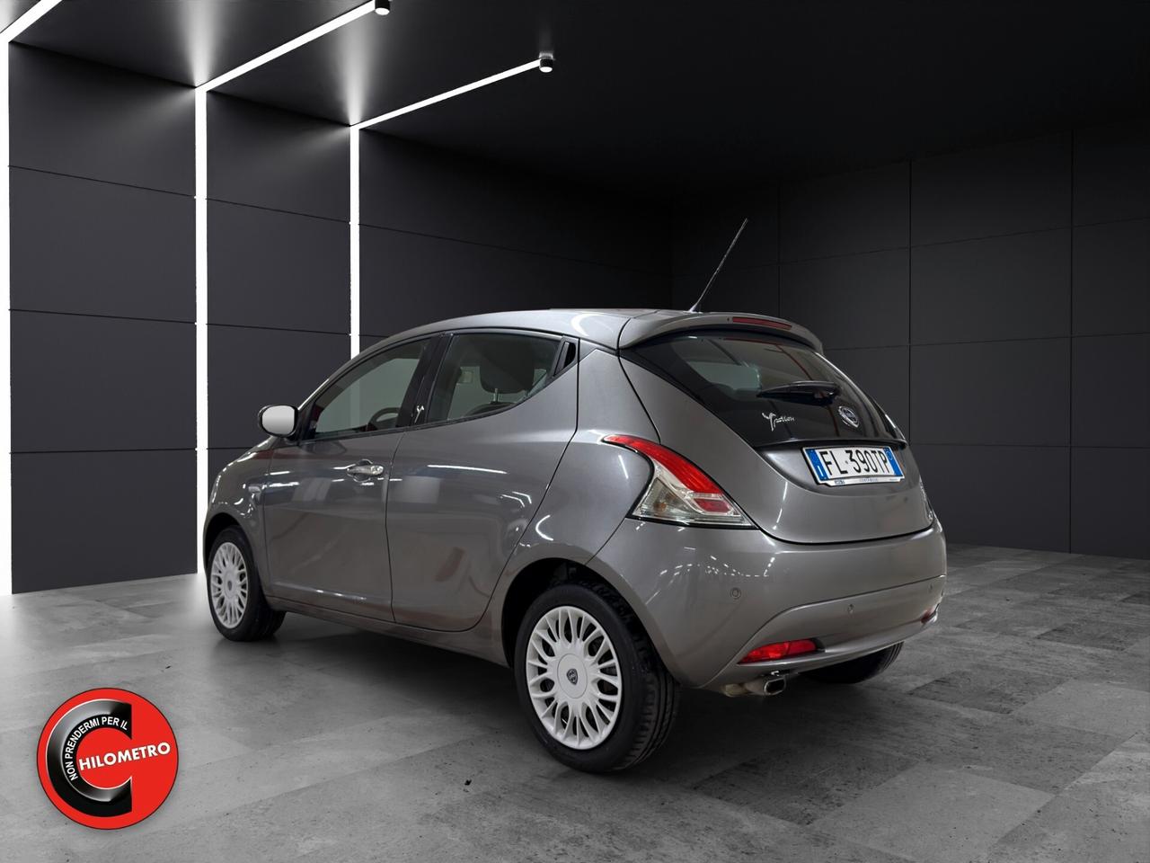 Lancia Ypsilon 1.2 69 CV 5 porte Platinum