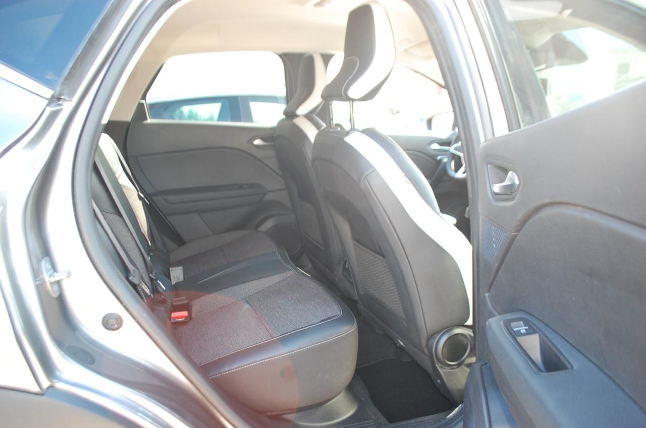 Renault Captur 1.0 tce Techno 90CV Uff Italy Navi Led Clima USB