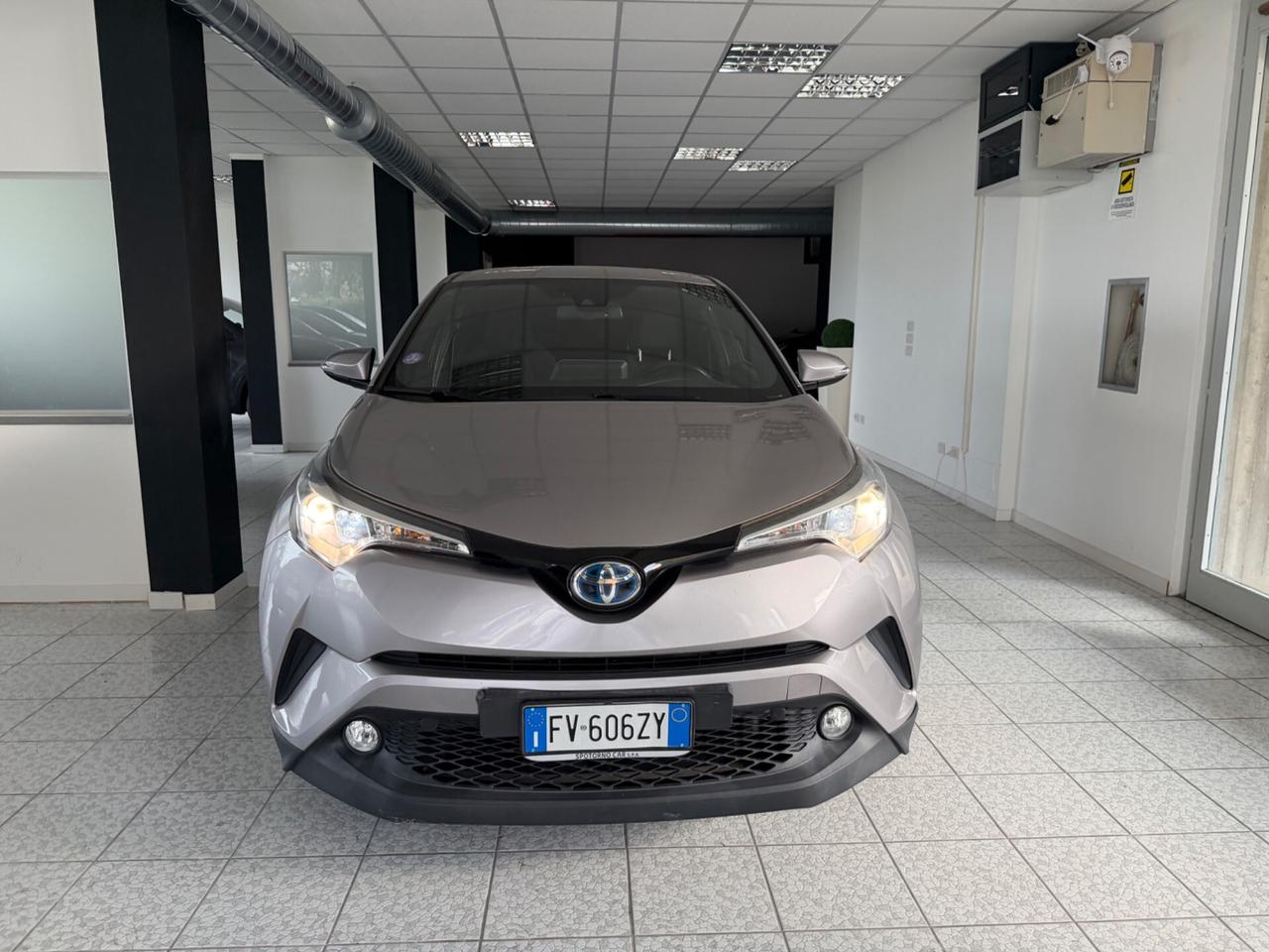 Toyota C-HR 1.8 Hybrid E-CVT Lounge