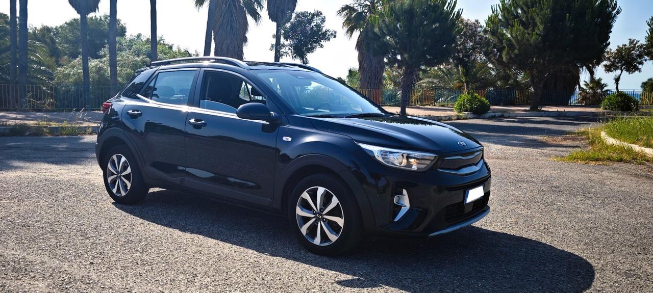 Kia Stonic 1.0 T-GDi 100 CV MHEV iMT GT Line