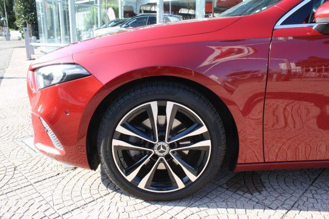 MERCEDES-BENZ A 200 Sport