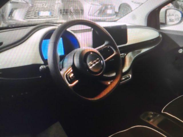 FIAT 500e Berlina 190km