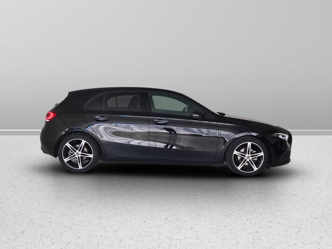 Mercedes-Benz Classe A - W177 2018 - A 180 d Sport auto