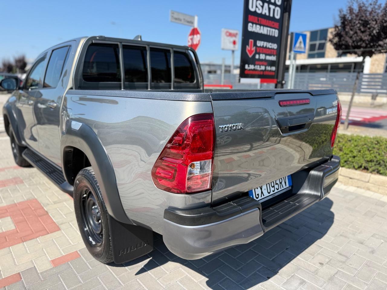Toyota Hilux 2.8 D-4D 4WD 4 porte Double Cab Comfort