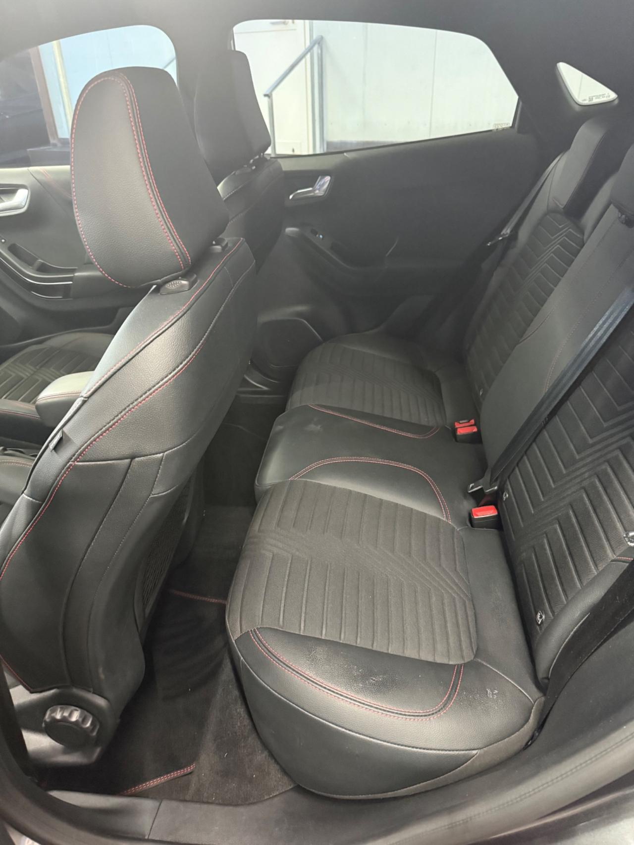 Ford Puma 1.0 EcoBoost Hybrid 125 CV S&S aut. ST-Line