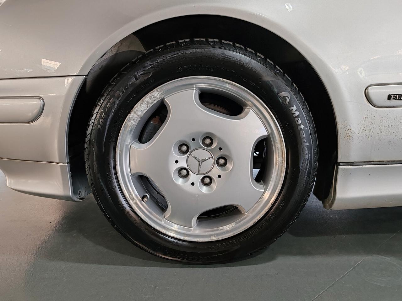 Mercedes-benz CLK 200 K CABRIO 4 POSTI