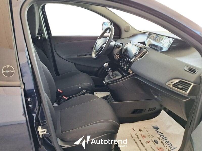 Lancia Ypsilon 1.0 FireFly 70 CV 5 Posti Hybrid Silver S&S