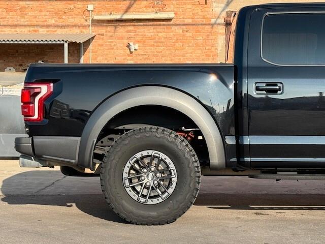 FORD F 150 RAPTOR 4x4 SUPERCREW