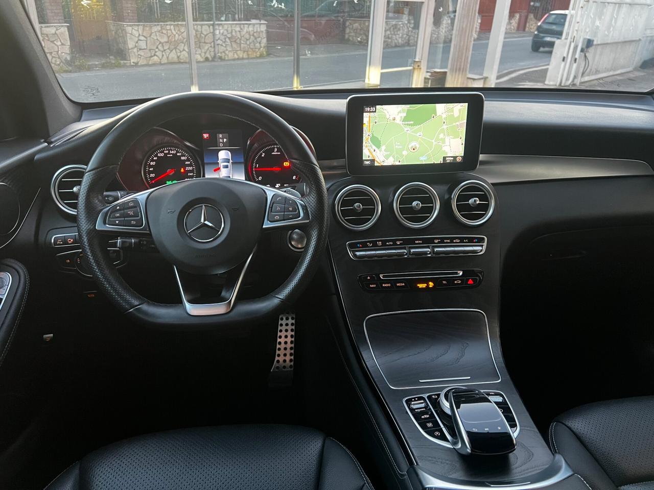 Mercedes-benz GLC Coupe 250 D 4Matic-AMG-2019