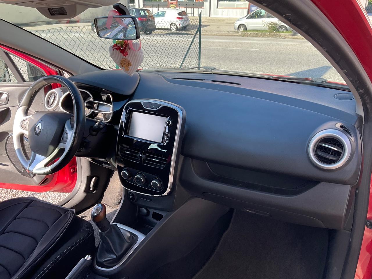 Renault Clio 1.2 75 CV 5 porte Duel