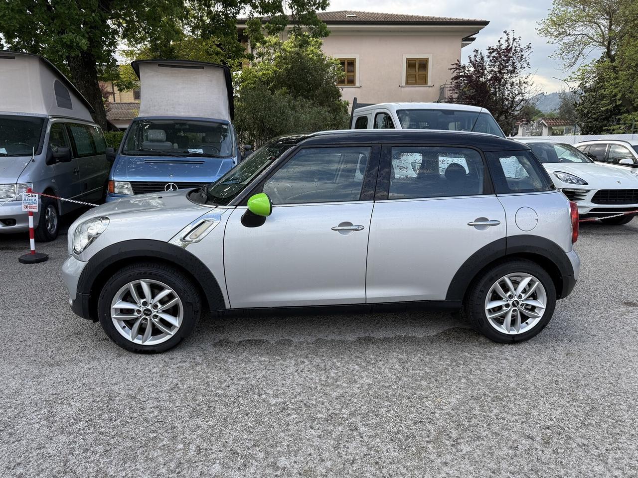 MINI 1.6 COOPER D COUNTRYMAN ADATTA NEOPATENTATI