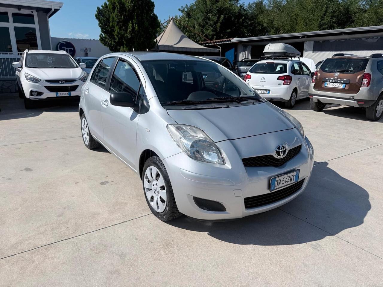 Toyota Yaris 1.0 5 porte Luxury pack