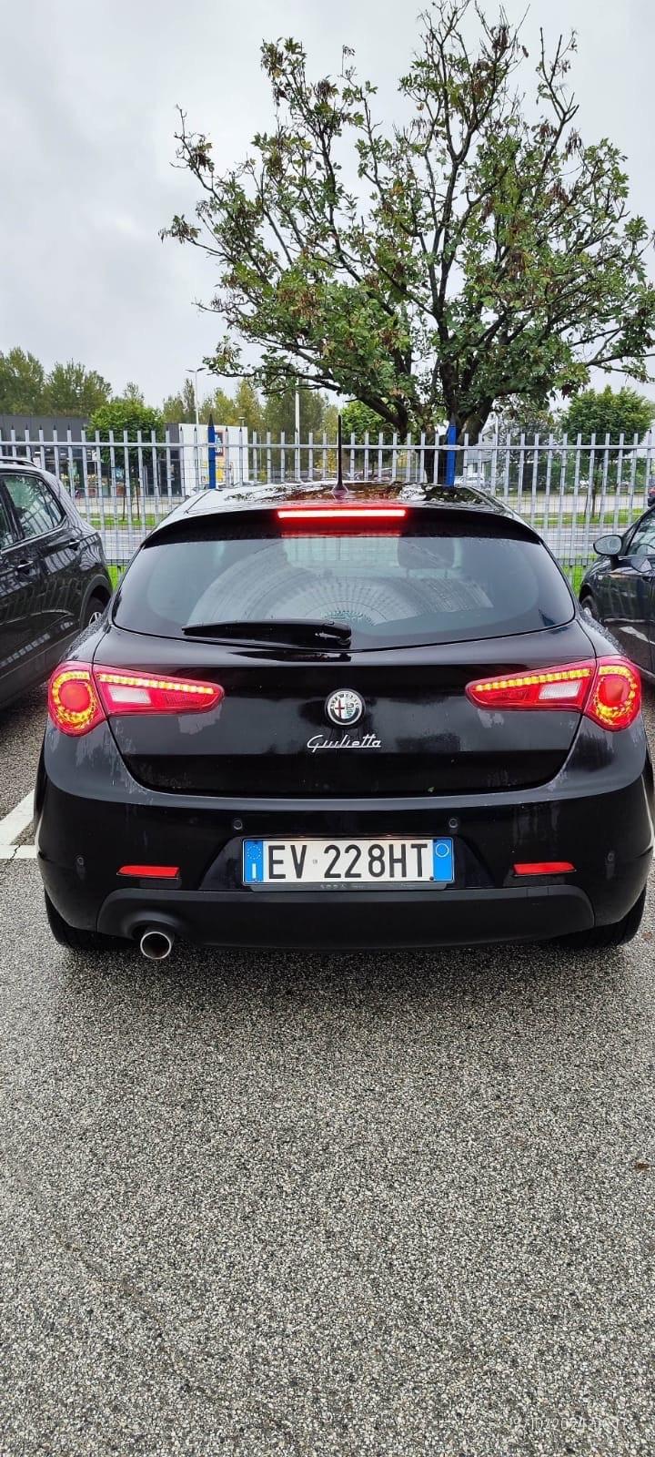 Alfa Romeo Giulietta 1.6 JTDm-2 105 CV Exclusive