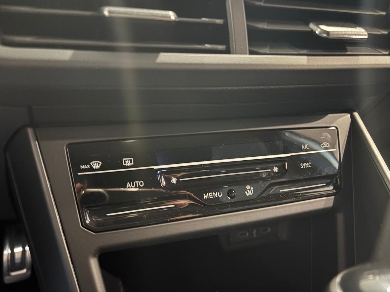 Volkswagen Taigo 1.0 tsi R-Line 115cv