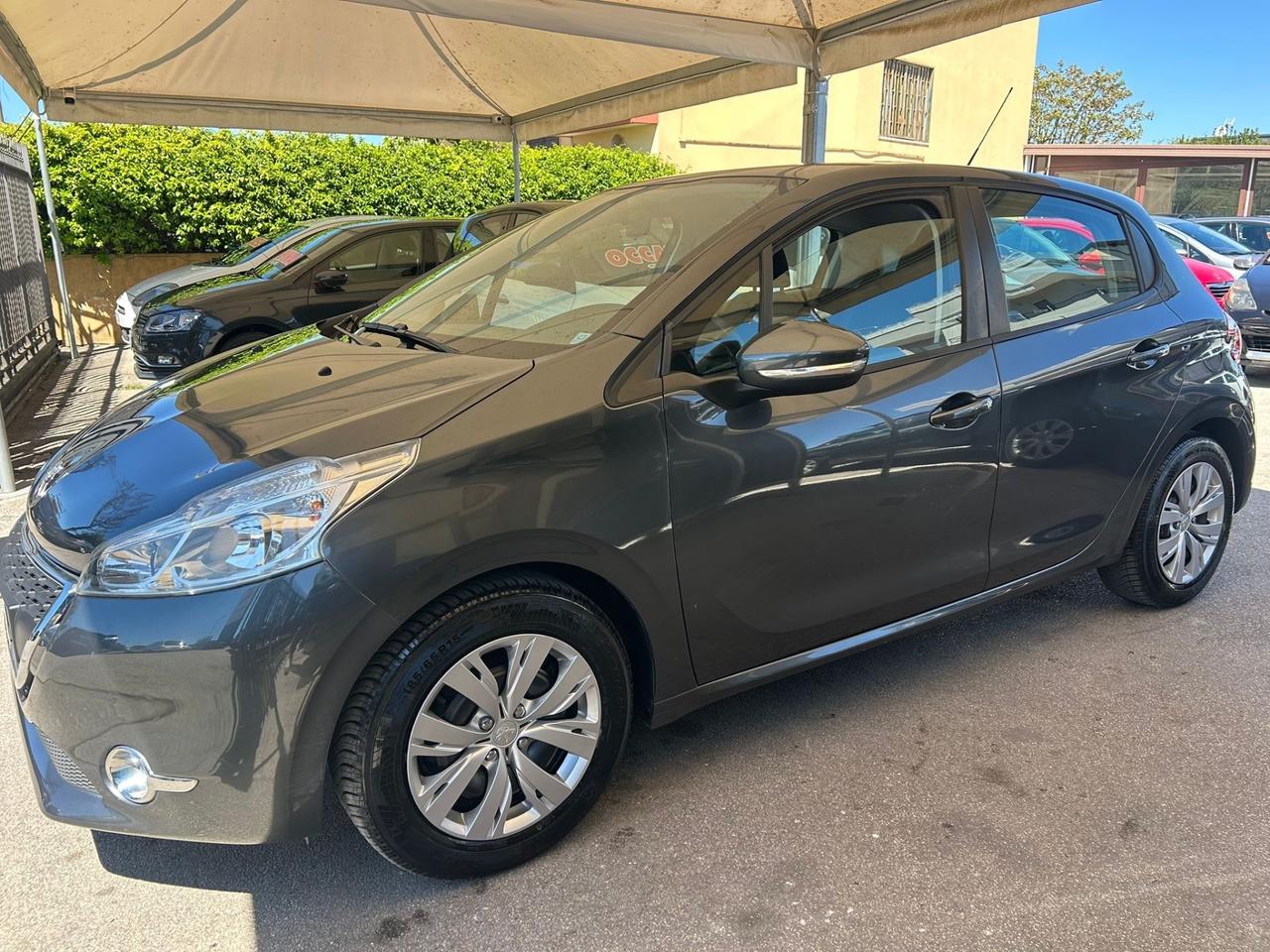 Peugeot 208 PureTech 82 5 porte Allure
