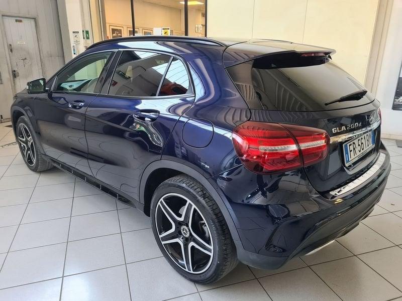 Mercedes-Benz GLA GLA 200 d Automatic 4Matic Premium!CARPLAY!PDC!LED!NAVI!