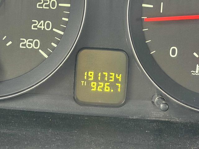 VOLVO V50 D2 R-design senza nessun lavoro da fare