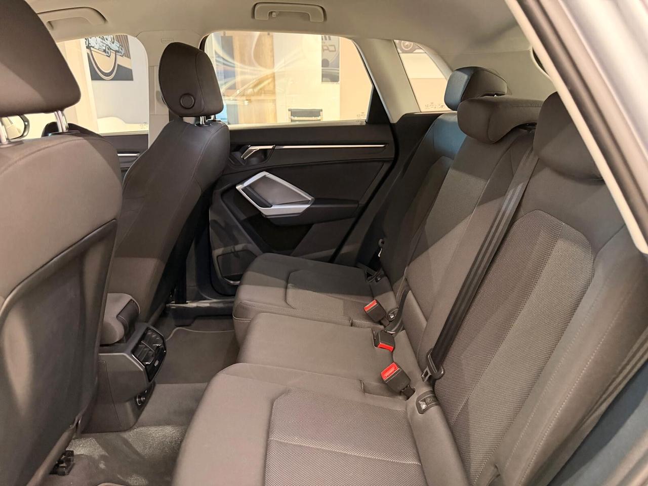 Audi Q3 35 TDI S tronic line edition