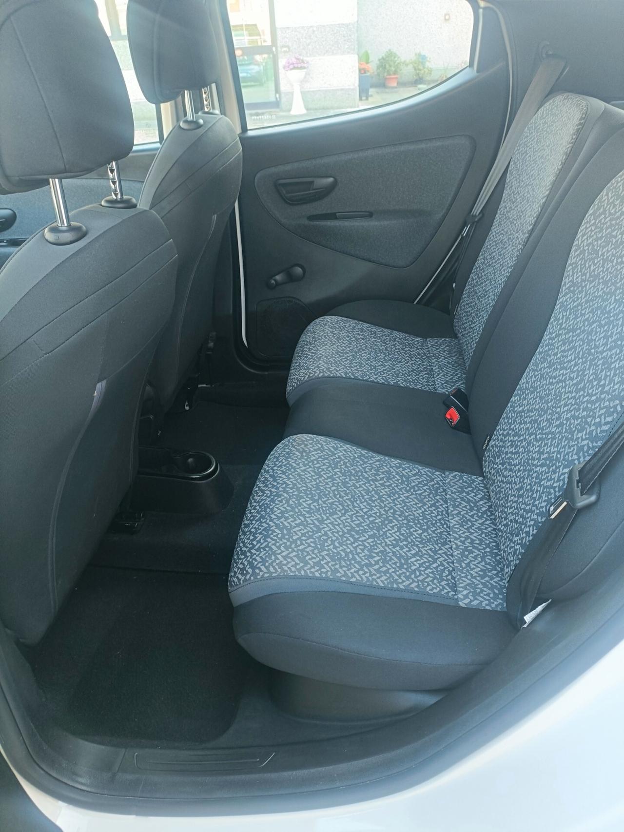 Lancia Ypsilon 1.2 69 CV 5 porte Elefantino Blu