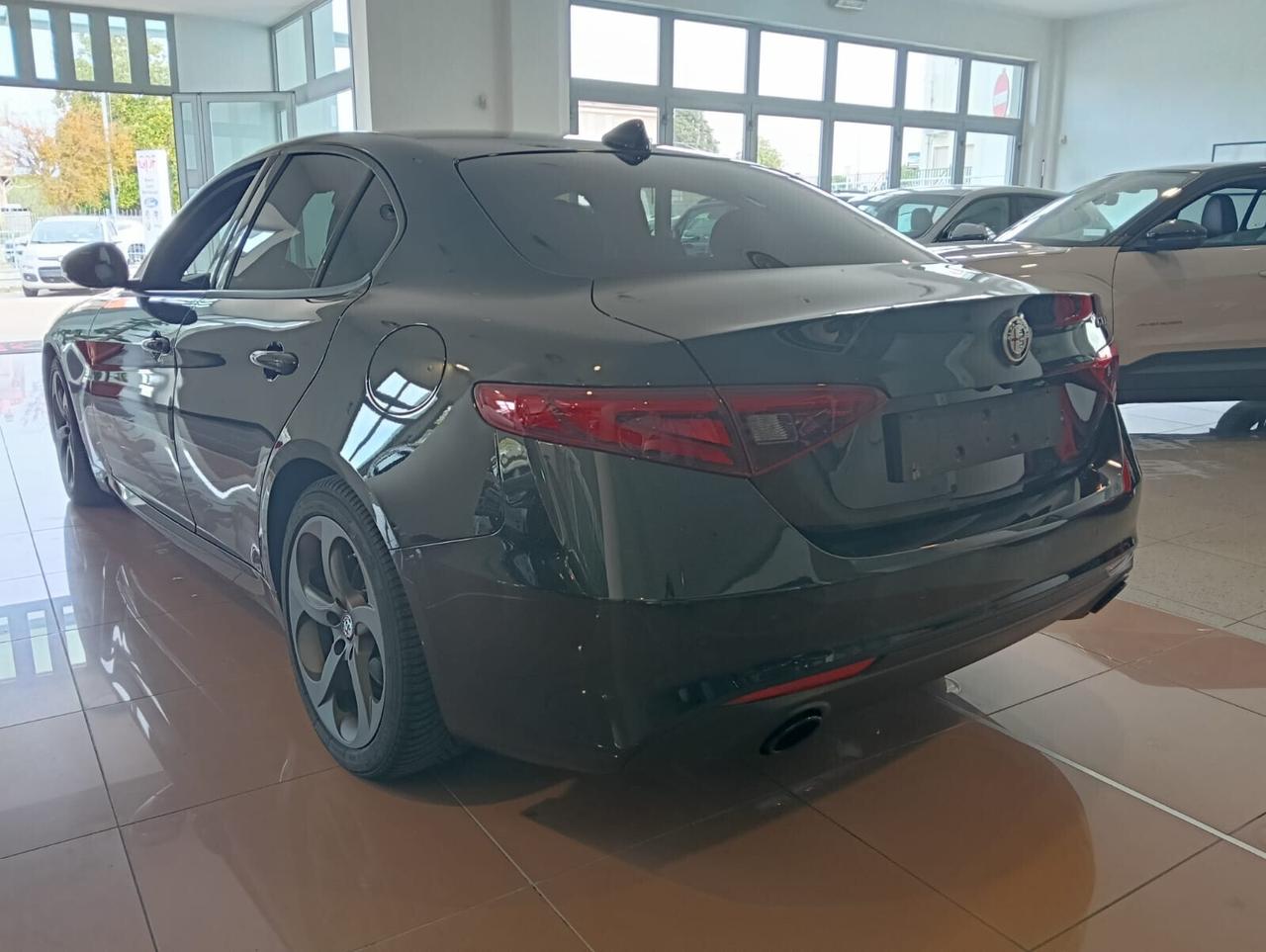 ALFA ROMEO GIULIA SPRINT 2.2 190 CV