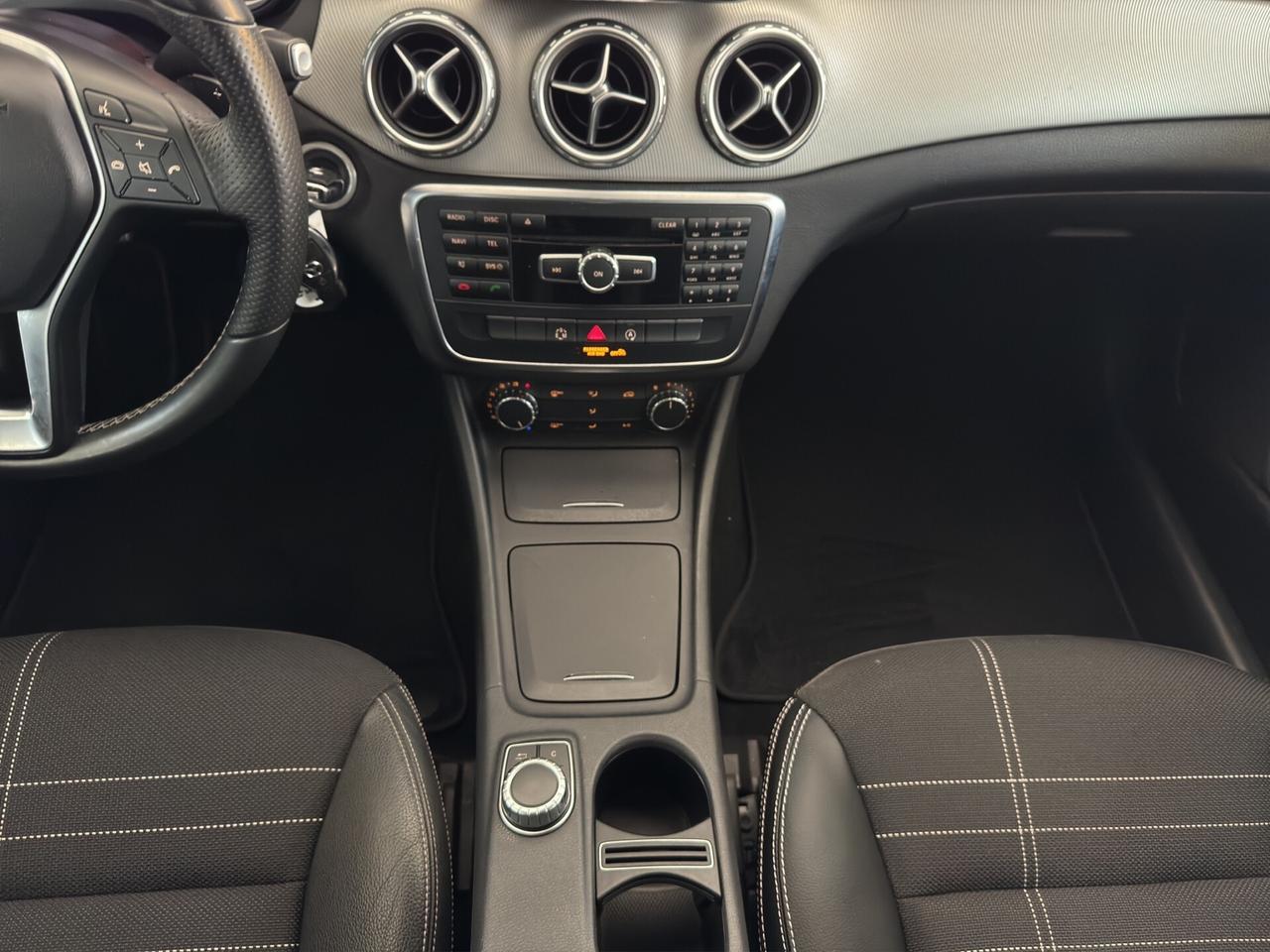 MERCEDES-BENZ GLA 200 CDI AUT. SPORT - MY15
