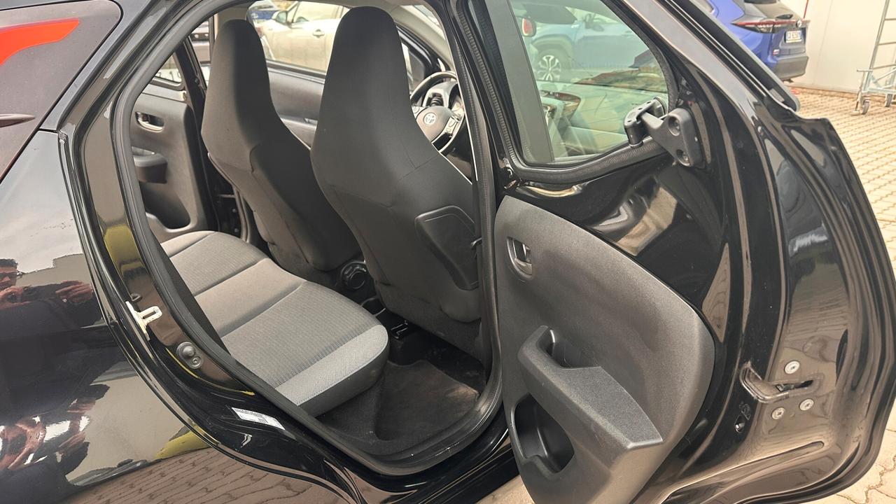 Toyota Aygo Connect 1.0 VVT-i 72 CV 5 porte x-play