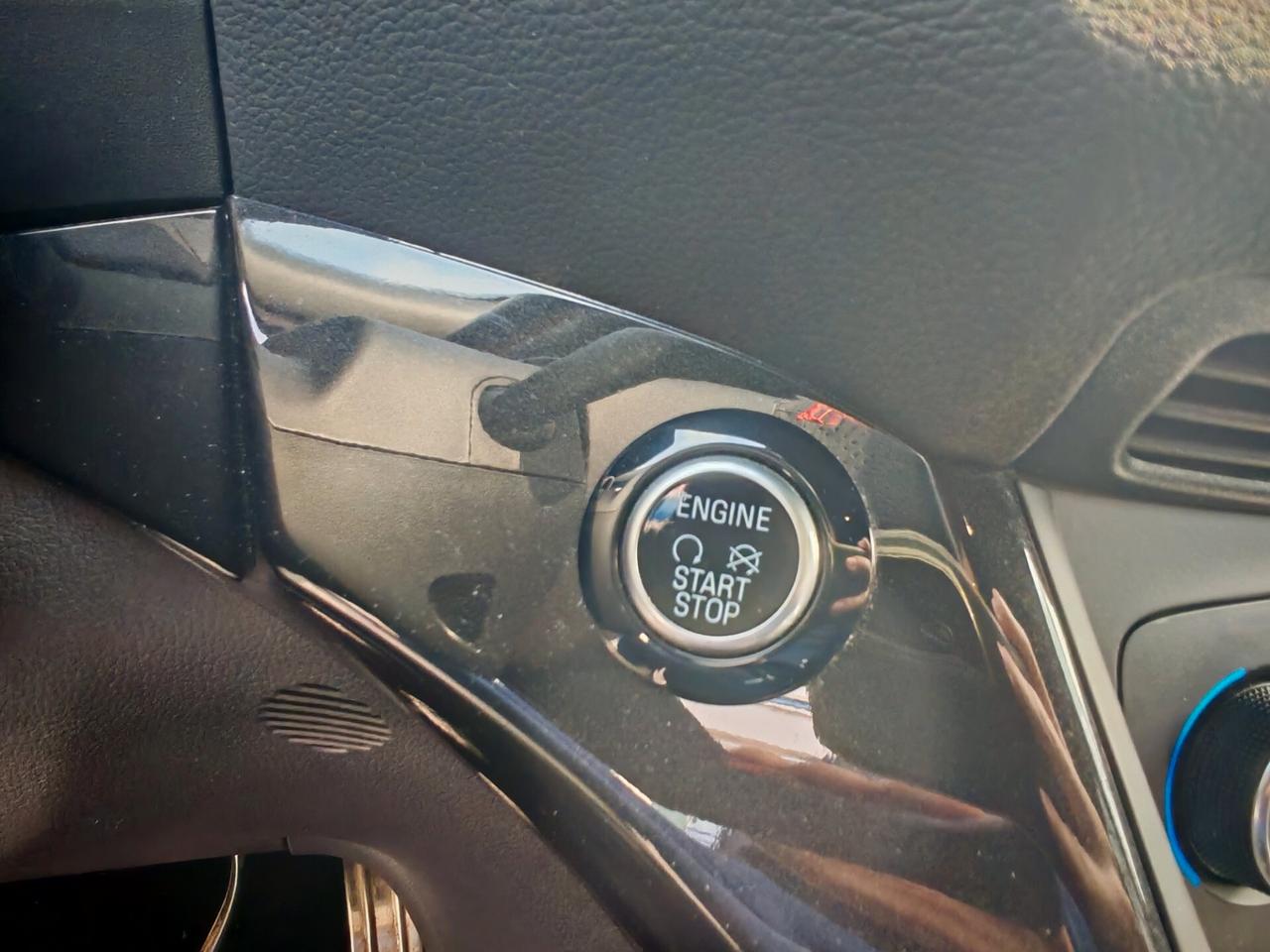 Ford Kuga 1.5 TDCI 120 CV S&S 2WD ST-Line