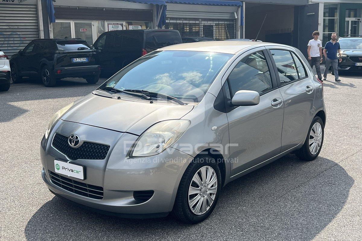 TOYOTA Yaris 1.0 5 porte Sol