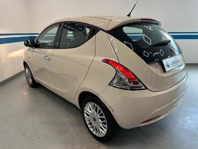Lancia Ypsilon 1.2 69 CV 5 porte GPL Ecochic Gold