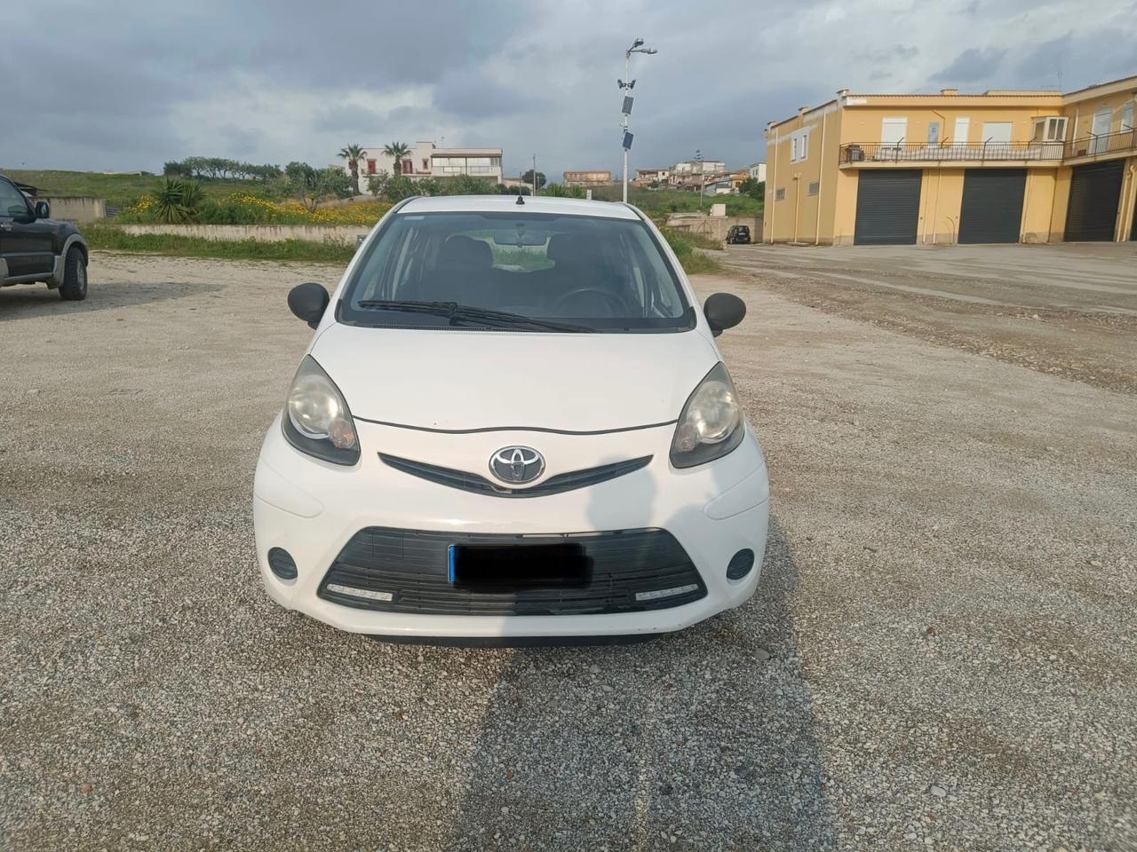 Toyota Aygo 1.0 12V VVT-i 5 porte Active Connect