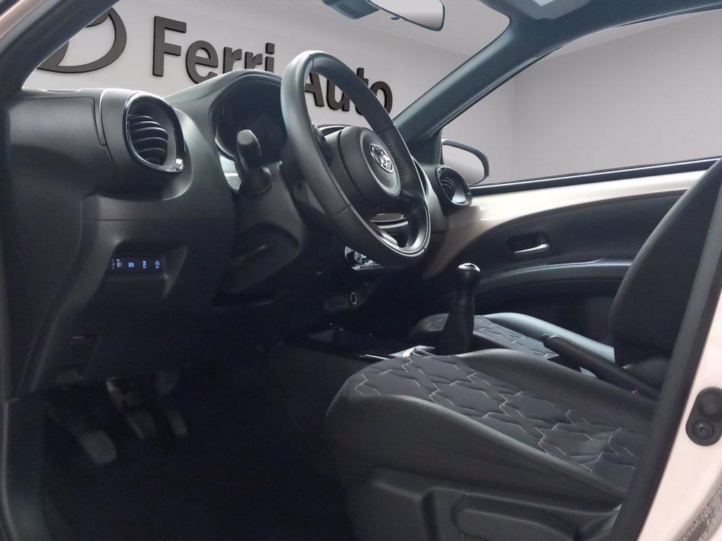 TOYOTA Aygo x 1.0 lounge 72cv del 2023