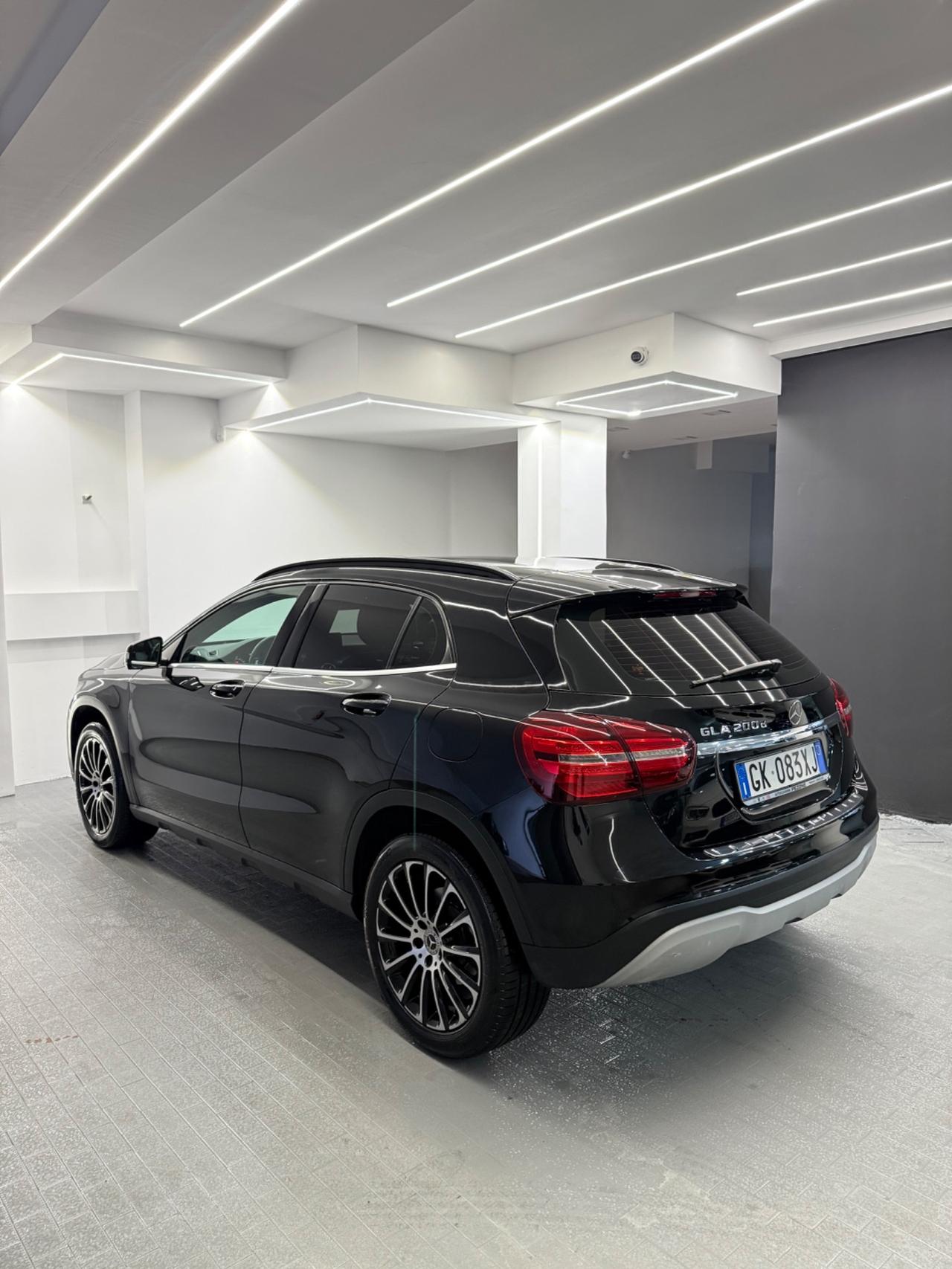 Mercedes-benz GLA 200 d Automatic Sport